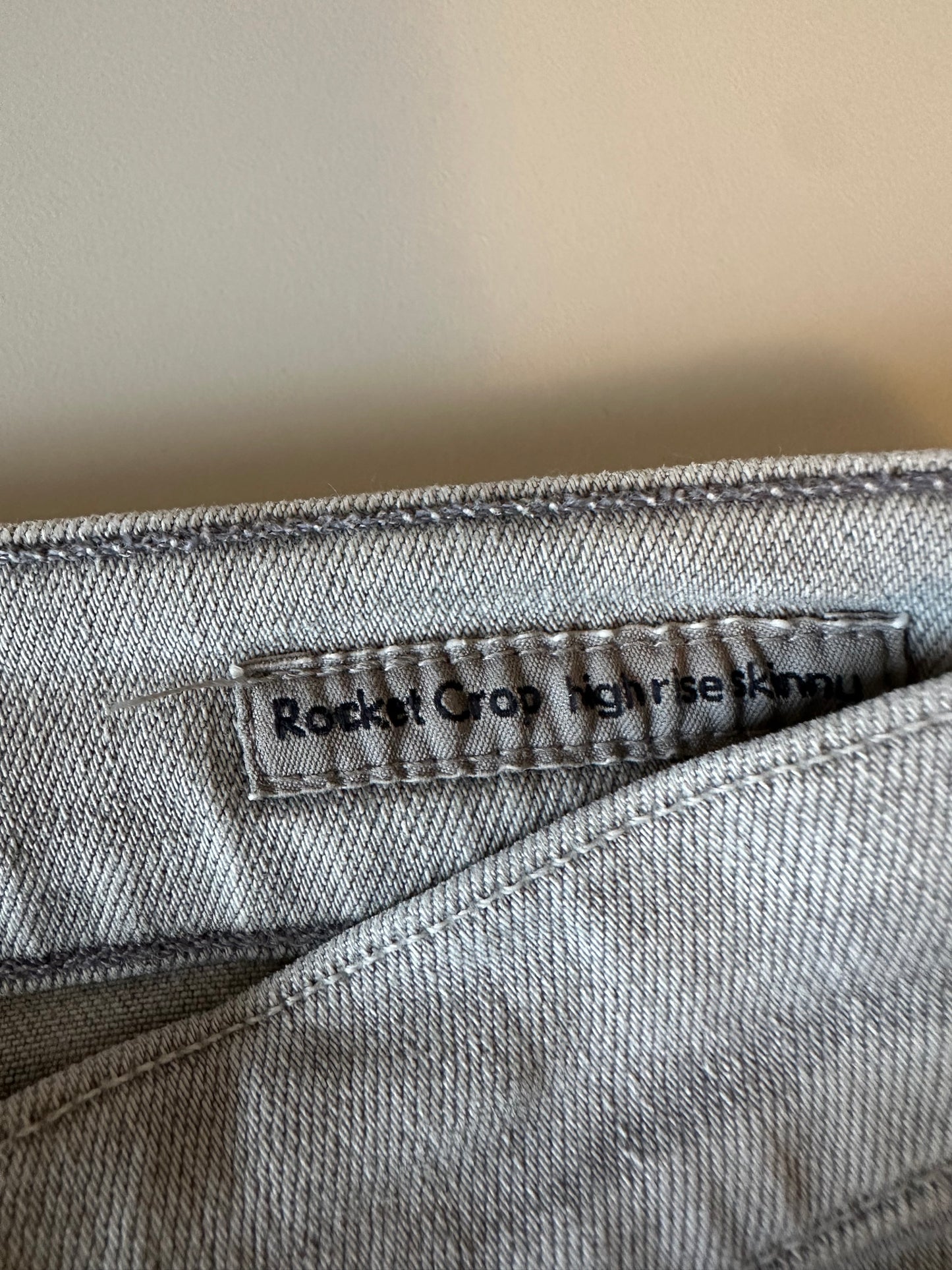Citizens of Humanity Rocket Crop Light Gray High Rise Skinny Jeans | Size 27