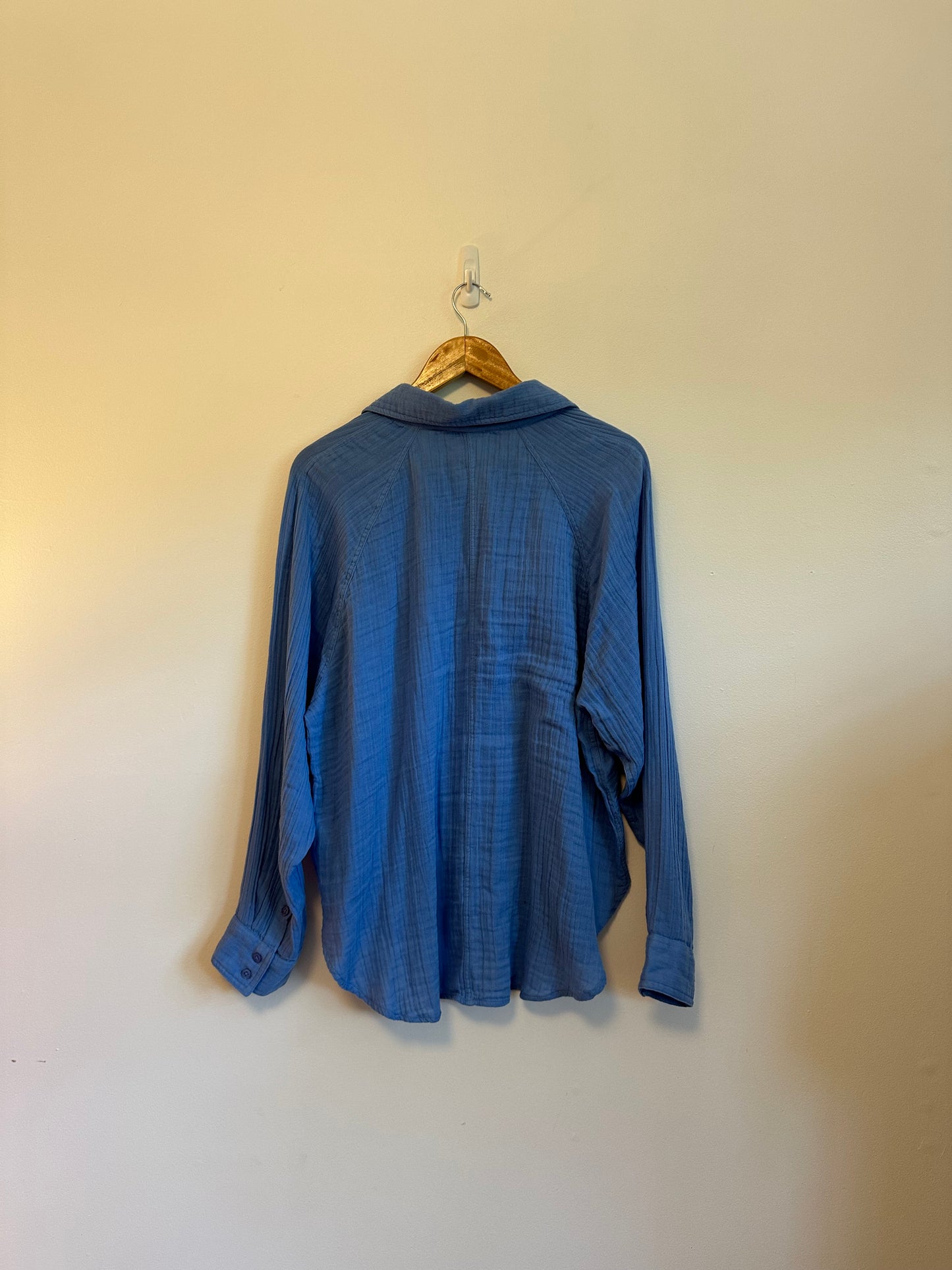 Z Supply Perfect Airy Cotton Gauze Button-Up Top in Blue | Size Large