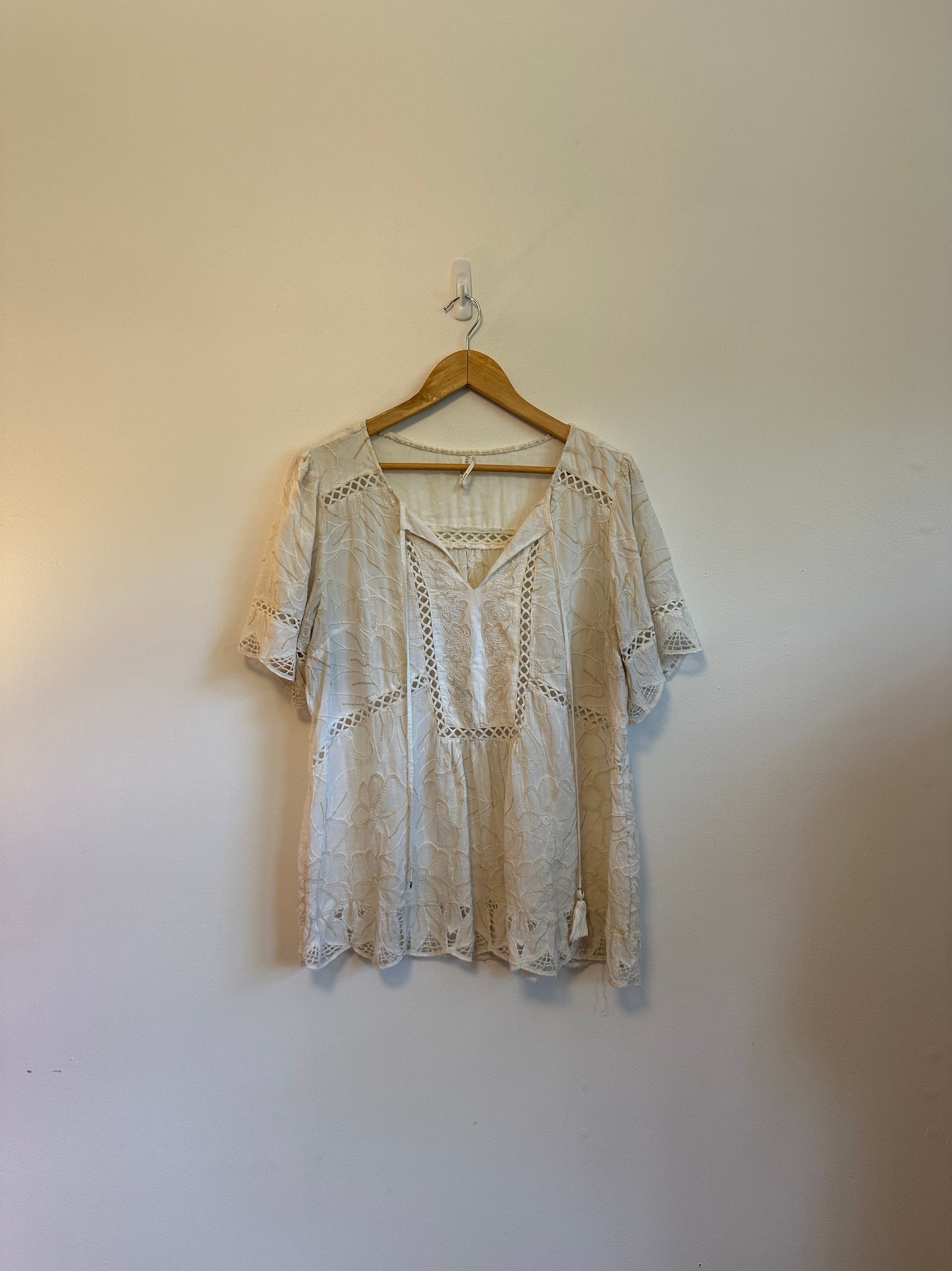 Feather Bone Ivory Lace Blouse | Size 14