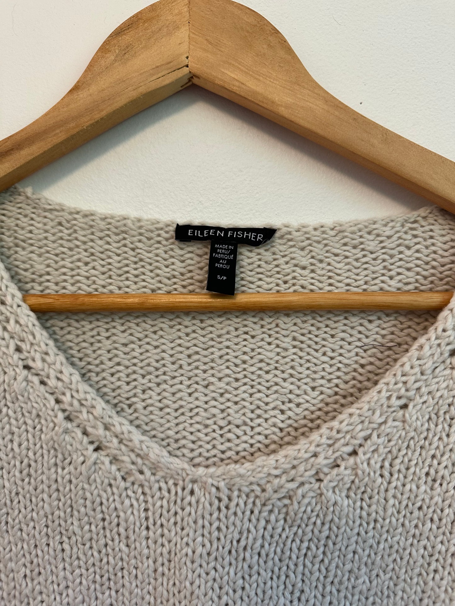 Eileen Fisher Organic Cotton V-Neck Sweater in Cream | Size Small