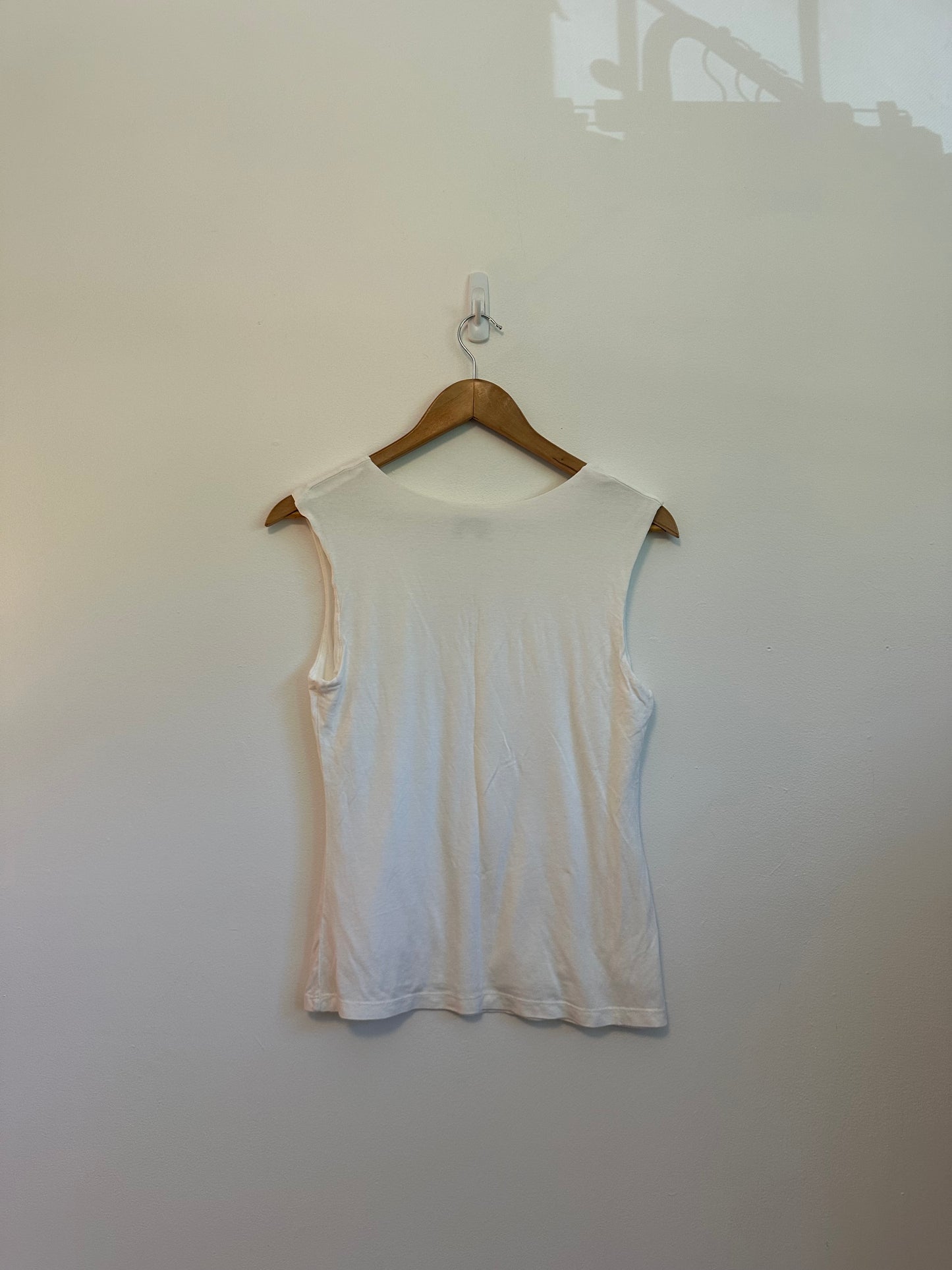 Veronica M White V-Neck Tank Top | Size Large