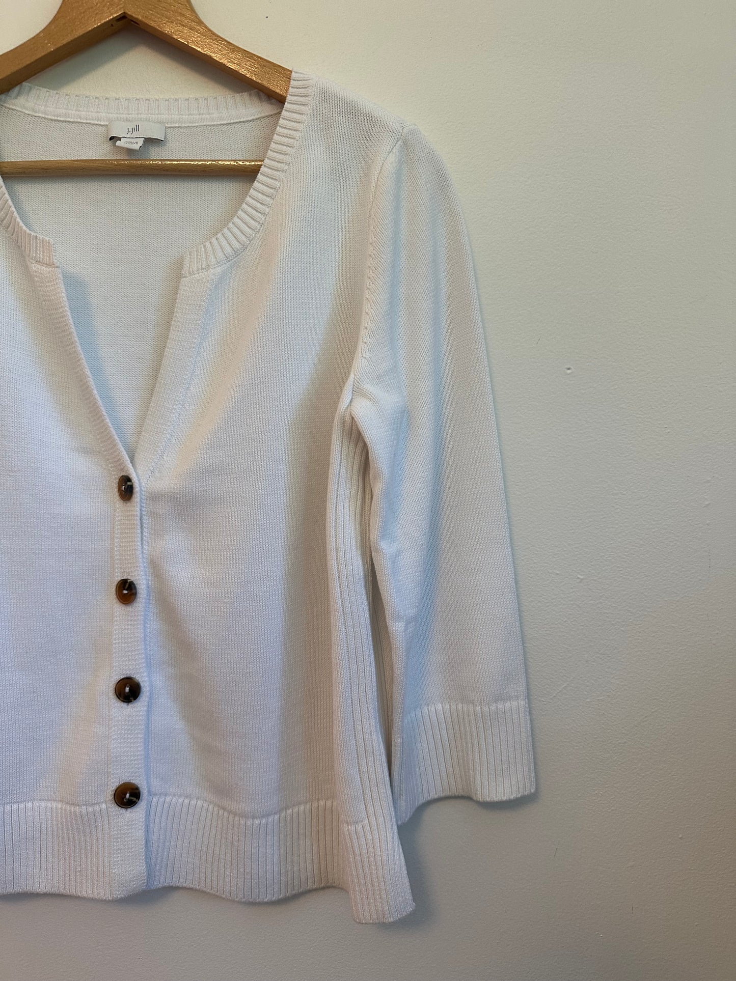 J. Jill Button Front Cardigan in White Cotton | Size Medium Petite