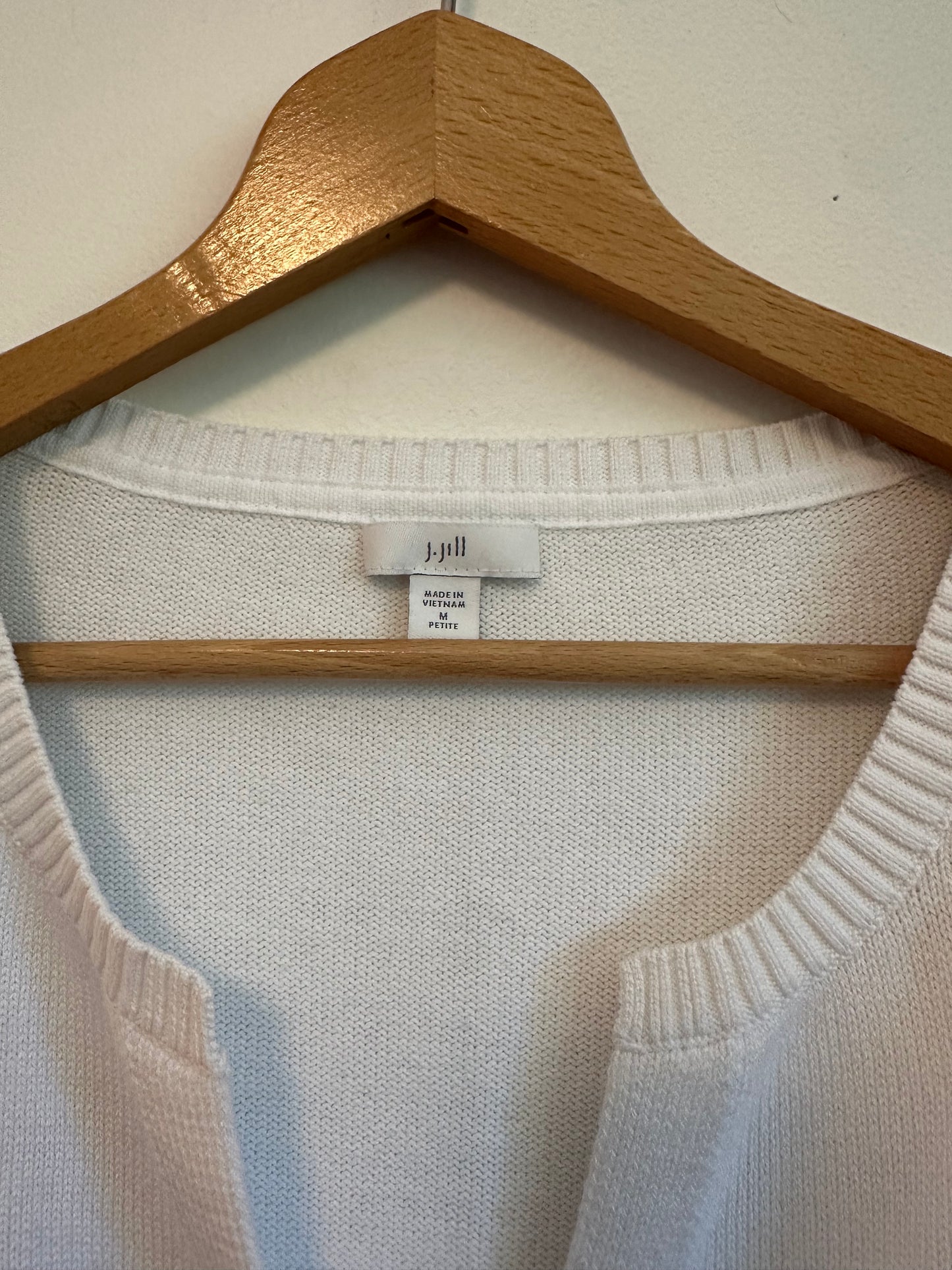 J. Jill Button Front Cardigan in White Cotton | Size Medium Petite