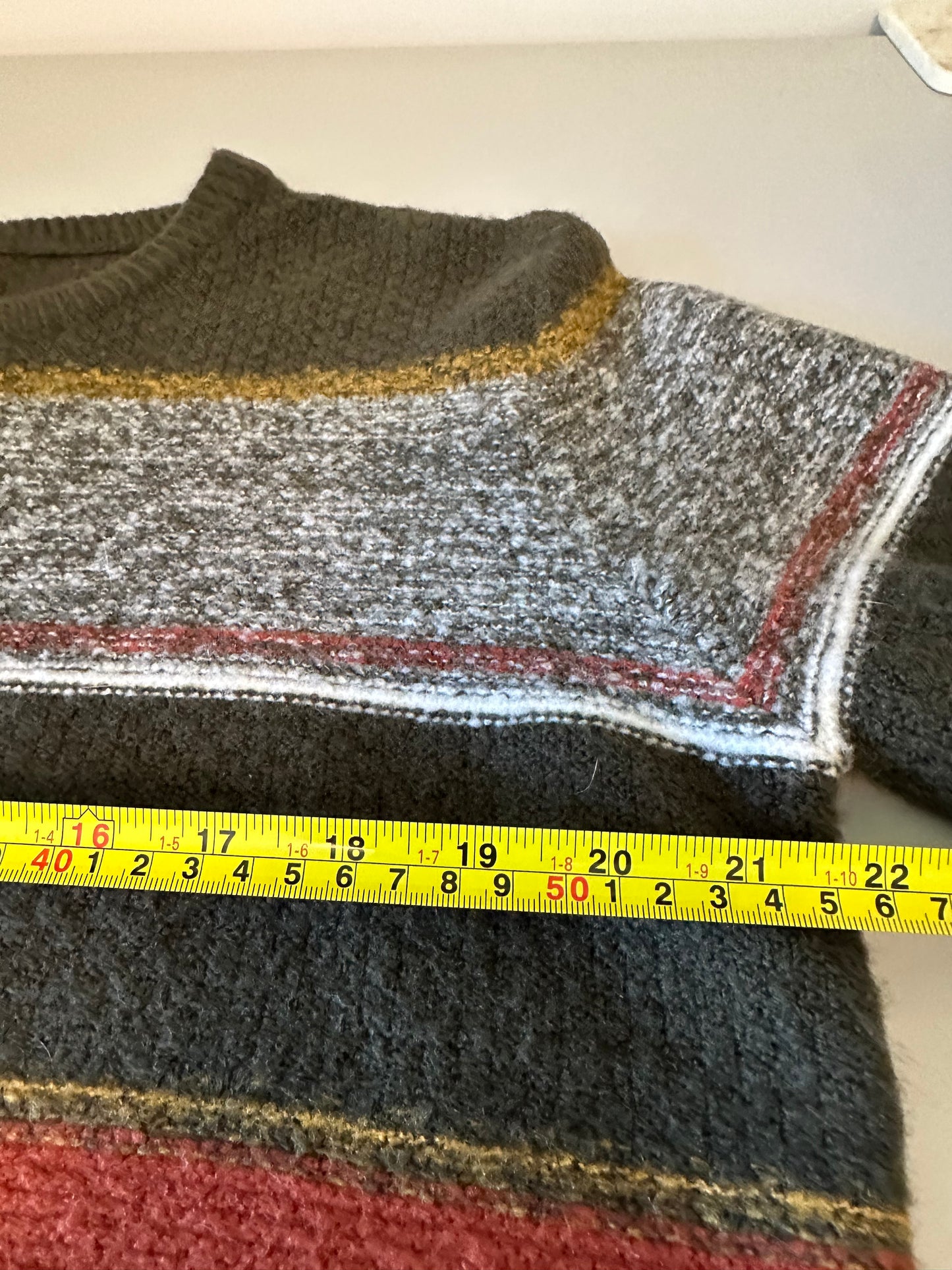 Korye Red and Brown Colorblock Sweater | Size Medium