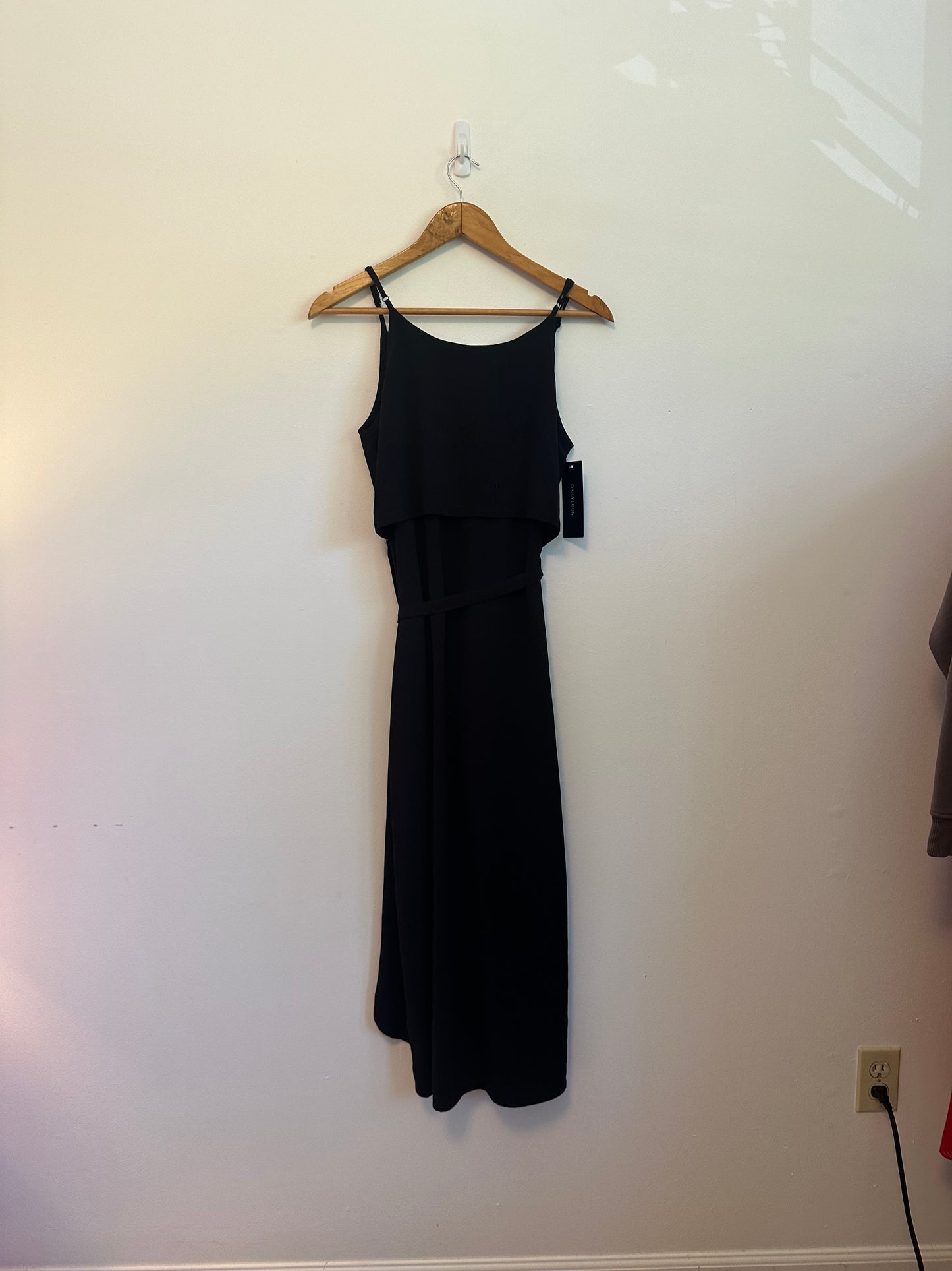 NWT Olivia Grey Black Wrap Dress | Size Medium