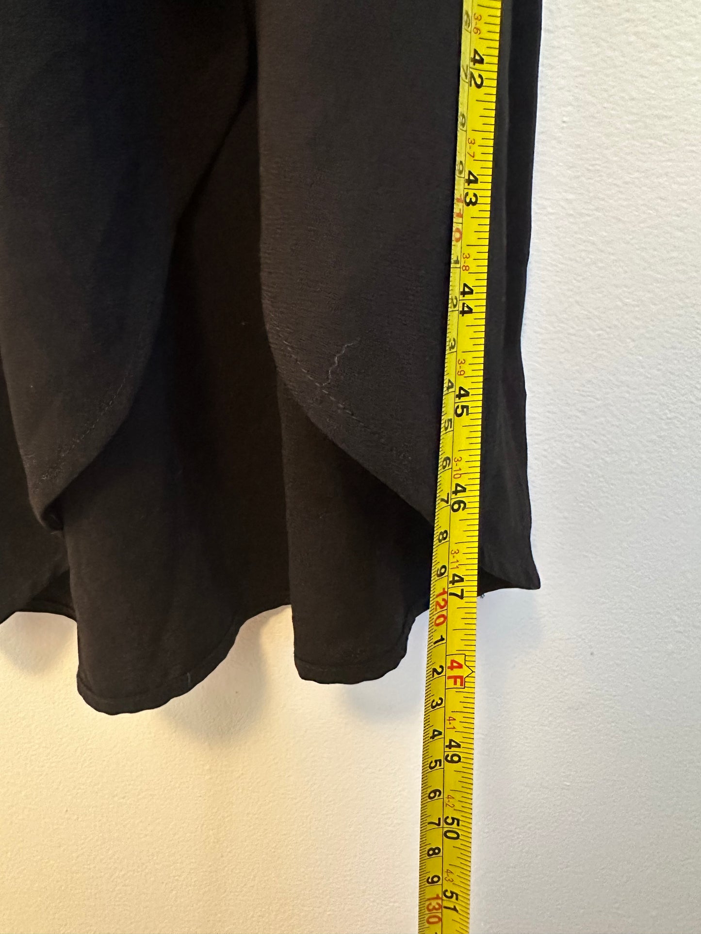 NWT Olivia Grey Black Wrap Dress | Size Medium