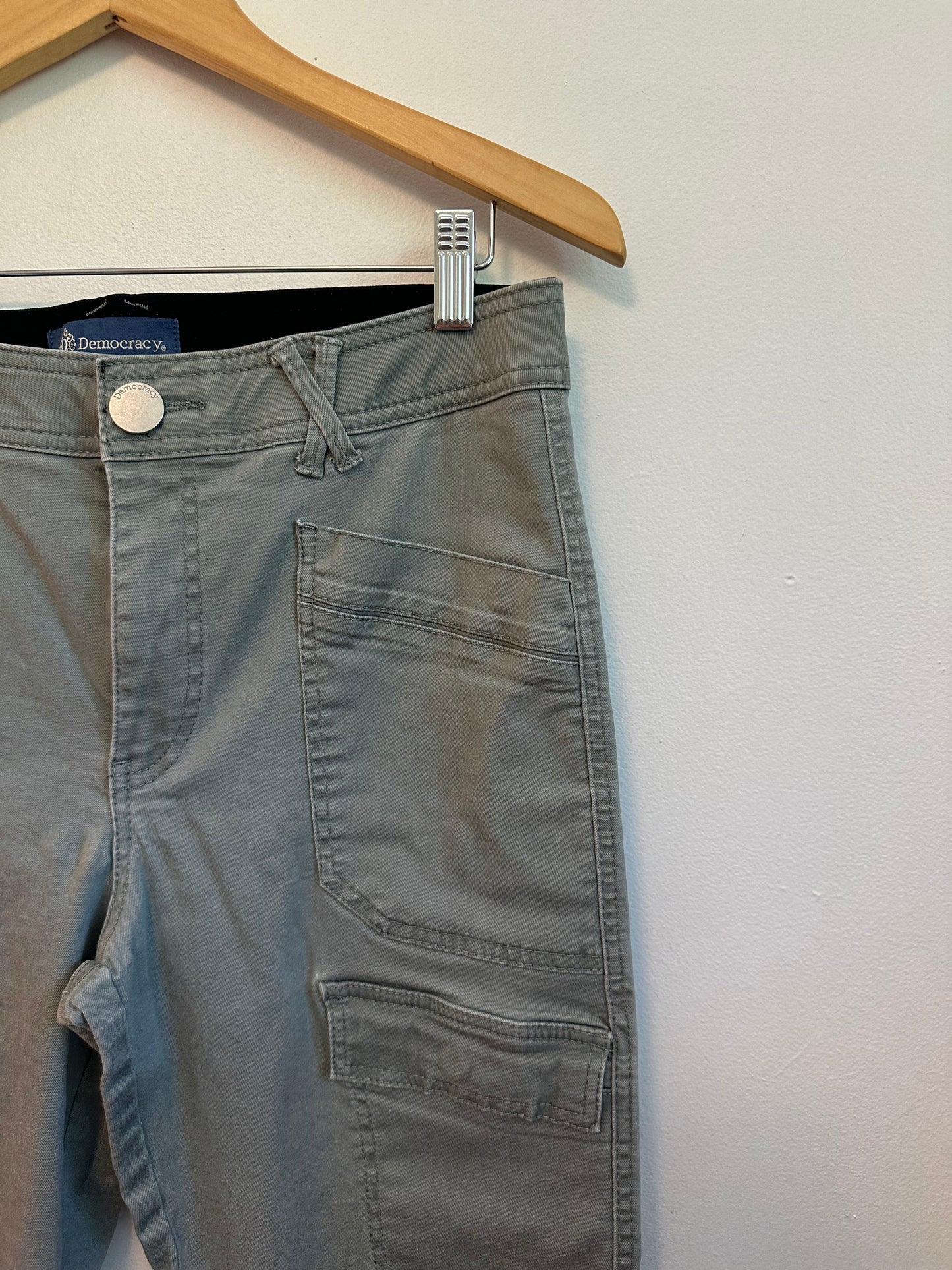 Democracy Olive Green "Ab" Technology Stretch Cargo Pants | Size 8P