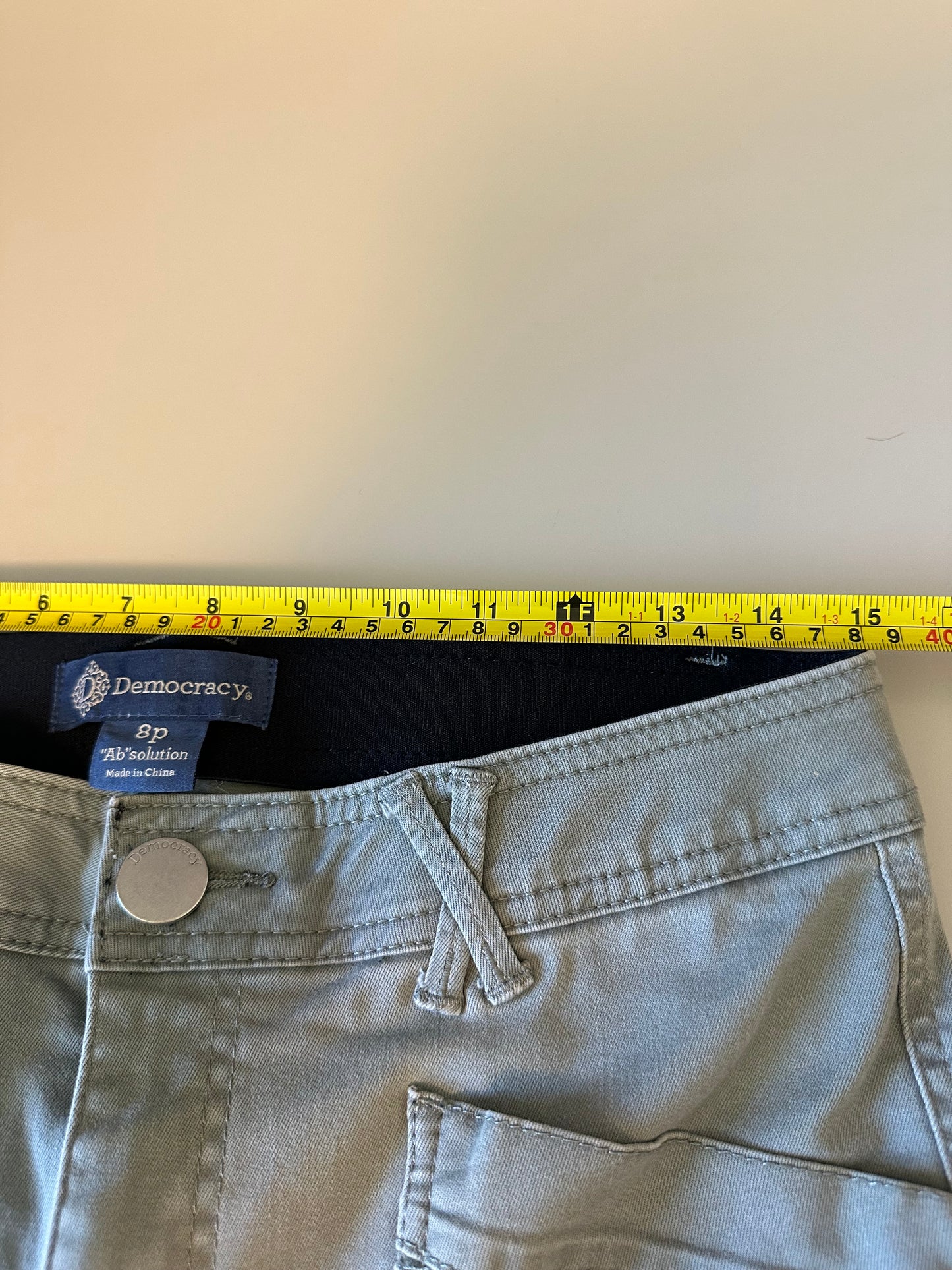 Democracy Olive Green "Ab" Technology Stretch Cargo Pants | Size 8P