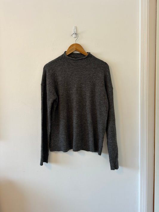 Mystree Mock Neck Charcoal Gray Sweater | Size Large