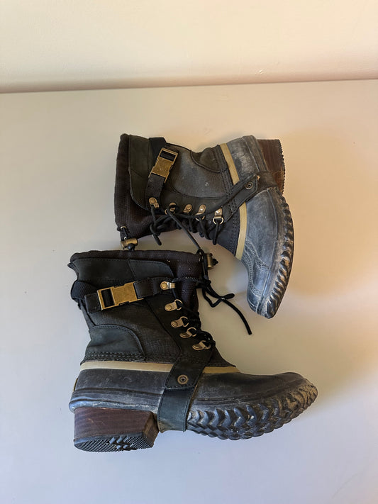 Sorel Conquest Carly Black Leather Waterproof Winter Boots | Size 7.5