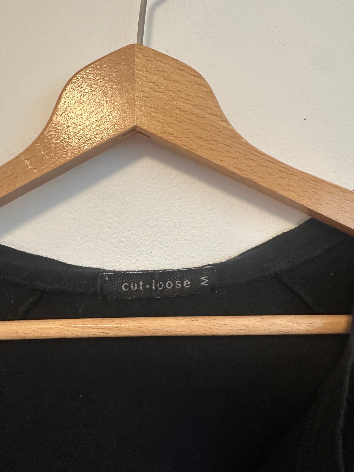 Cut Loose Button Front 3/4 Sleeve Black Shirt | Size Medium