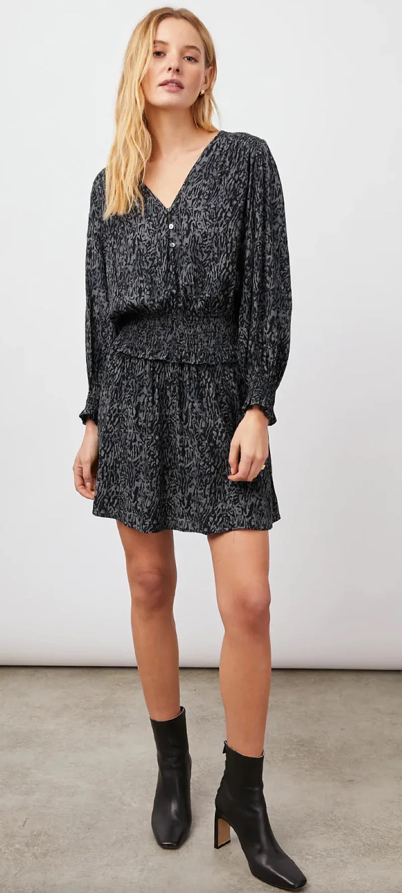 Rails NWT Zana Mini Dress in Abstract Charcoal Animal Print | Size Small