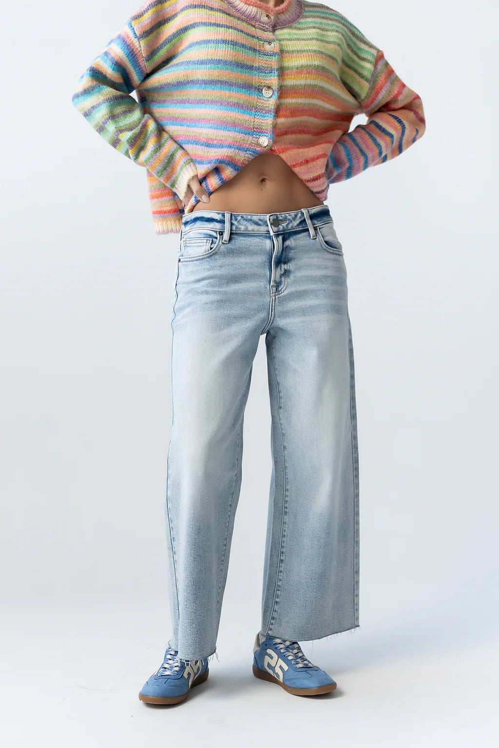 Bohme Colette Wide Leg Light Wash Raw Hem Jeans | Size 28