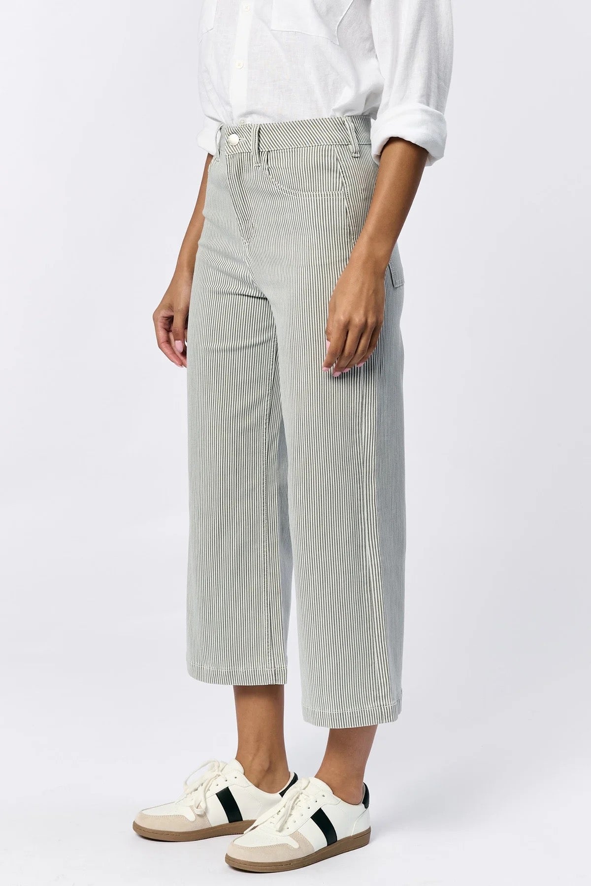 Dear John Denim NWT Audrey Wide Leg Jean in Railroad Gray Stripe | Size 26