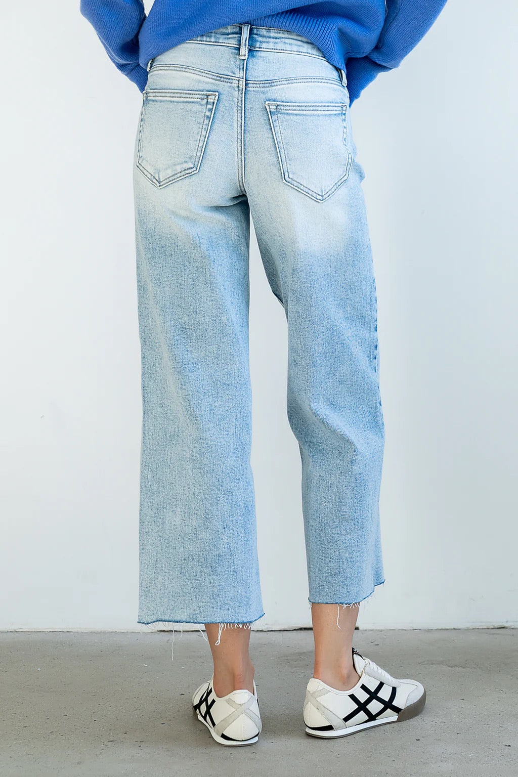 Bohme Colette Wide Leg Light Wash Raw Hem Jeans | Size 28