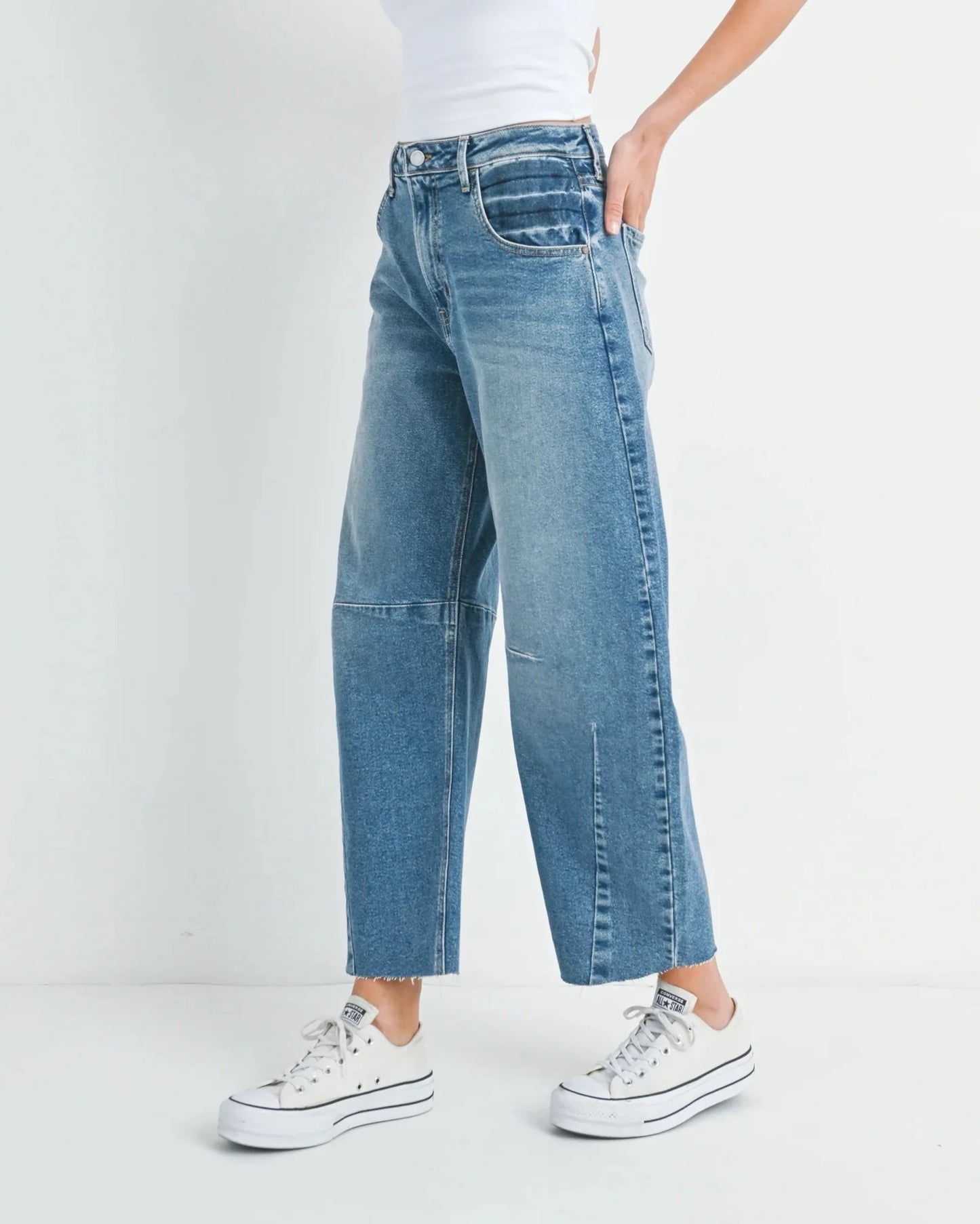 Just Black Denim Barrel Leg Raw Hem Jeans | Size 30