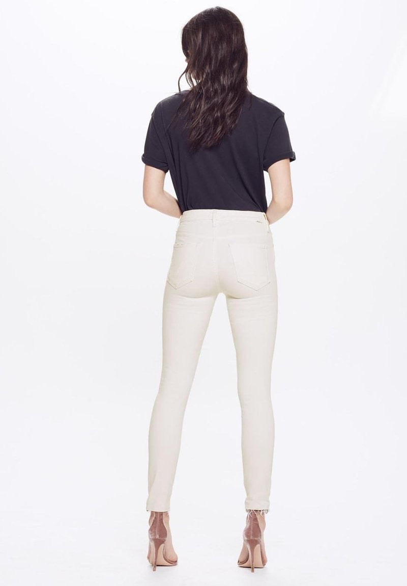Mother Denim High Waisted Looker Ankle Fray in Whipping the Cream | Size 29