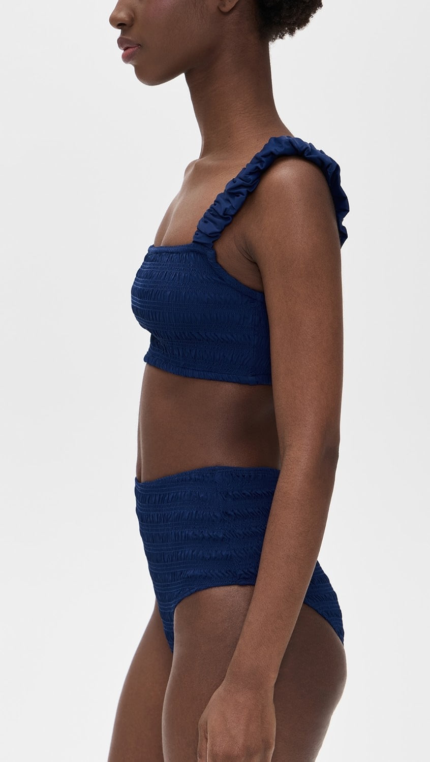 Sea Shyla Solid Smocked Bikini Top in Navy Blue | Size Large
