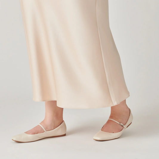 NWT Dolce Vita Reyes Ballet Flats in Ivory Leather | Size 6.5