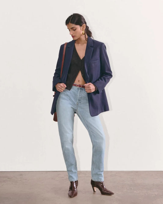 Everlane 90s Cheeky Jeans in Vintage Sunbleached Blue | Size 26 Ankle